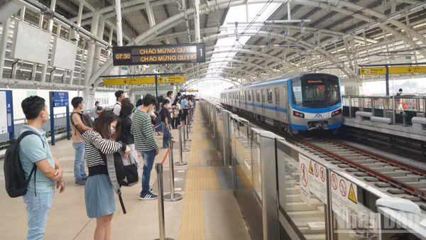 Thành phố Hồ Chí Minh cần nguồn vốn rất lớn để đầu tư kết cấu hạ tầng thiết yếu như metro, đường cao tốc và trung tâm dữ liệu... trong thời gian tới. (Ảnh: THẾ ANH) 