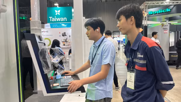 Thành phố Hồ Chí Minh trở thành điểm đến hấp dẫn các doanh nghiệp FDI đến đầu tư, mở rộng sản xuất, kinh doanh. (Ảnh: A.T)