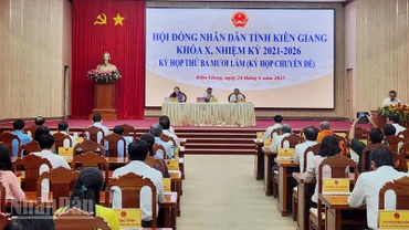 Quang cảnh kỳ họp.