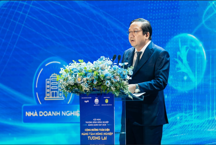 Ông Nguyễn Minh Lâm, Phó Chủ tịch Ủy ban nhân dân tỉnh Tây Ninh phát biểu tại hội nghị.