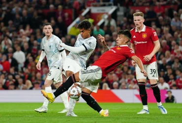 Man United và Liverpool hứa hẹn sẽ làm nên trận derby nước Anh đầy hấp dẫn. (Ảnh: The Independent)