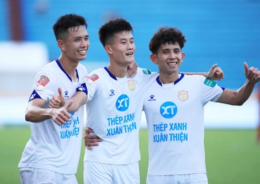 [Infographic] Lịch thi đấu V-League vòng 9: Nam Định khẳng định vị thế