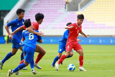 U16 Việt Nam thua đáng tiếc trước U16 Thái Lan ở những phút bù giờ. (Ảnh: VFF)