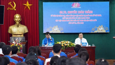 Toàn cảnh buổi gặp mặt. 