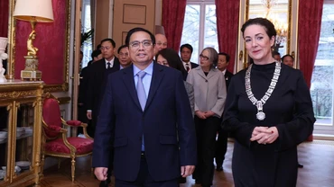 Thủ tướng Phạm Minh Chính gặp Thị trưởng Amsterdam Femke Halsema.