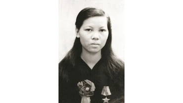 Dũng sĩ Võ Thị Trong, năm 17 tuổi. Ảnh | NVCC