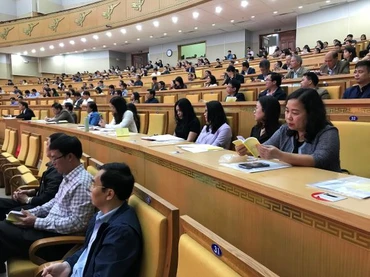 Học tập, quán triệt các nghị quyết, kết luận của Bộ Chính trị; Chuyên đề Học tập và làm theo tư tưởng, đạo đức, phong cách Hồ Chí Minh.