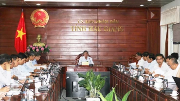 Quang cảnh cuộc họp.