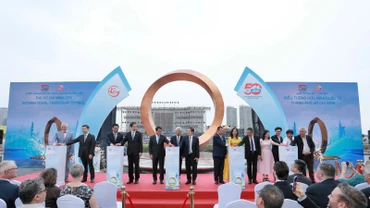 Lễ khánh thành công trình. (Ảnh: CHI MAI)