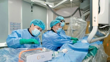 Áp dụng công nghệ mới NIRS-IVUS phân tích mảng xơ vữa ở người bệnh 46 tuổi.