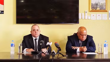 Đồng chí Jorge Luis Broche Lorenzo, Bí thư Trung ương Đảng, Trưởng Ban Kinh tế sản xuất, chia sẻ tại buổi họp báo.