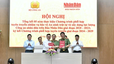 Lễ ký Chương trình phối hợp tuyên truyền nhiệm vụ bảo vệ an ninh trật tự và xây dựng lực lượng Công an nhân dân trên Báo Nhân Dân giai đoạn 2024–2029. 