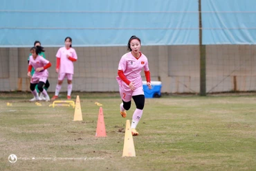 Đội trưởng Lê Thị Bảo Trâm của đội tuyển U20 nữ Việt Nam tại buổi tập. (Ảnh: VFF)