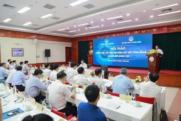 Quang cảnh buổi hội thảo.