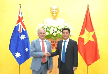 Bộ trưởng Công thương Nguyễn Hồng Diên và Bộ trưởng Thương mại và Du lịch Australia Hon Don Farrell.