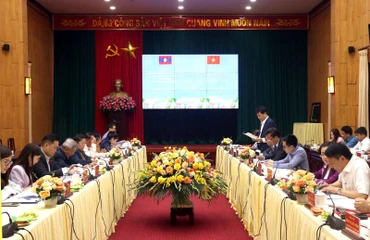 Ban Tổ chức Trung ương Đảng Nhân dân Cách mạng Lào thăm và làm việc tại Hưng Yên.