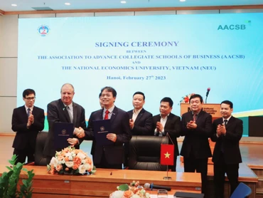 Toàn cảnh buổi lễ ký thỏa thuận.