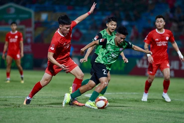 [Ảnh] TP Hồ Chí Minh cầm hoà Thể Công Viettel