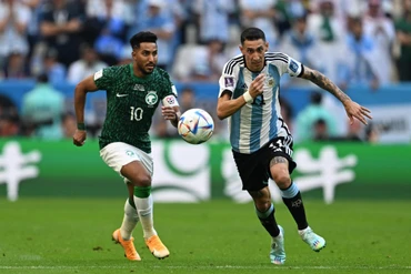 Tiền vệ Angel Di Maria của Argentina trong trận đối đầu với Saudi Arabia ở vòng bảng. (Ảnh: AFP/TTXVN)