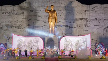 Lễ vinh danh “Nghệ thuật xòe Thái” được UNESCO ghi danh là di sản văn hóa phi vật thể đại diện của nhân loại.