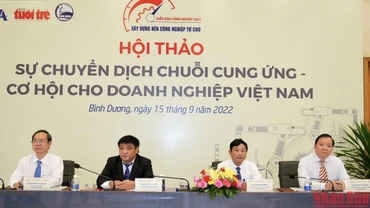 Lãnh đạo các đơn vị tổ chức chủ trì hội thảo.