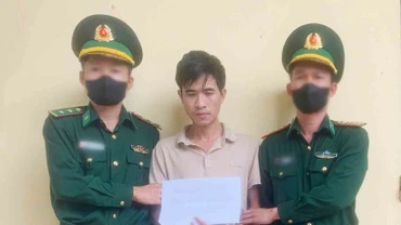 Đồn Biên phòng cửa khẩu cảng Kỳ Hà bắt giữ Lê Tư.