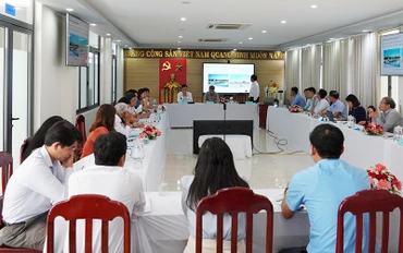 Quang cảnh hội thảo khoa học “Nghiên cứu đa dạng sinh học khu vực biển ven bờ xã Tam Hải, Núi Thành, Quảng Nam”.