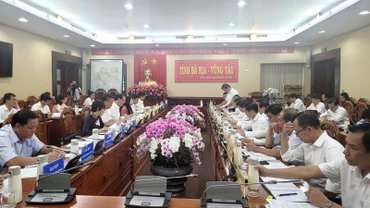 Toàn cảnh buổi làm việc.