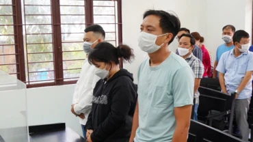 Các bị cáo tại phiên tòa.