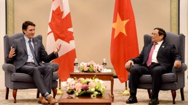 Thủ tướng Phạm Minh Chính gặp Thủ tướng Canada Justin Trudeau. (Ảnh: Thanh Giang)