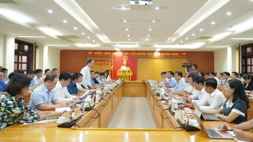 Quang cảnh buổi làm việc.