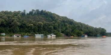 Mực nước sông Đồng Nai đang vượt mức báo động 3.