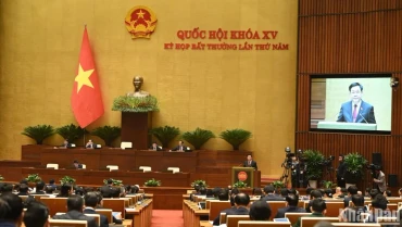 Chủ tịch Quốc hội Vương Đình Huệ phát biểu khai mạc Kỳ họp bất thường lần thứ 5, Quốc hội khóa XV. (Ảnh: DUY LINH)