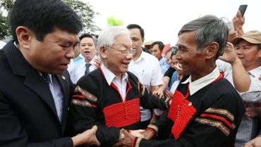 Tổng Bí thư Nguyễn Phú Trọng qua lời kể của những người đồng nghiệp