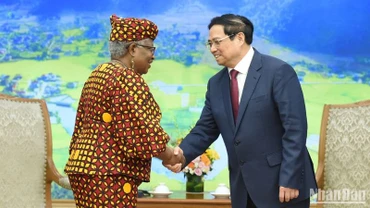 Thủ tướng Phạm Minh Chính đón Tổng Giám đốc Tổ chức Thương mại thế giới (WTO) Ngozi Okonjo-Iweal.