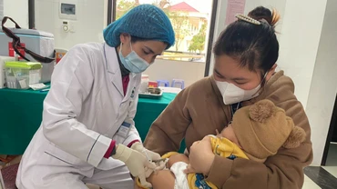 Triển khai tiêm vaccine trong Chương trình tiêm chủng mở rộng cho trẻ em tại trạm y tế trạm y tế xã Bình Yên, huyện Sơn Dương, tỉnh Tuyên Quang.