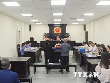 Quang cảnh phiên tòa ngày 10/4. (Ảnh: Kim Anh/TTXVN)