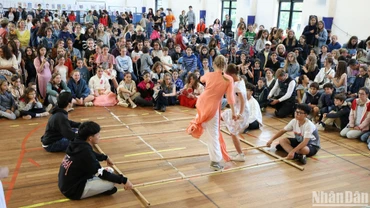 Dự án giao lưu văn hóa quốc tế “Tuần lễ Việt Nam tại Nantes” thu hút sự quan tâm của đông đảo công chúng Pháp và bạn bè quốc tế.