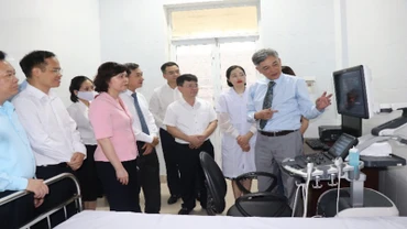 Giáo sư Đào Văn Long giới thiệu máy siêu âm ARIETTA 650 DeepInsight.