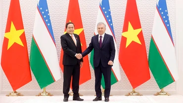 Chủ tịch Quốc hội Trần Thanh Mẫn hội kiến Tổng thống Uzbekistan Shavkat Mirziyoyev. (Ảnh: TTXVN)