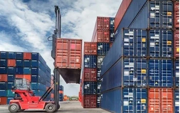 Container tại cảng Manila, Philippines. (Nguồn: Philstar Global/TTXVN)