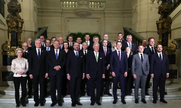 Các đại biểu chụp ảnh chung tại hội nghị thượng đỉnh của EU ở Brussels, Bỉ ngày 17/4/2024. (Ảnh: AFP/TTXVN)