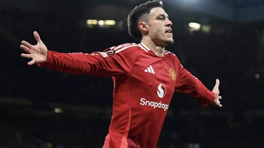 Manuel Ugarte mở tỷ số cho Manchester United. (Ảnh: MUFC)
