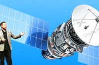 Tỷ phú Elon Musk giới thiệu về vệ tinh internet Starlink. Ảnh: INSIDER
