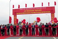 Cầu Bình Ca bắc qua sông Lô đưa vào sử dụng góp phần thúc đẩy phát triển kinh tế - xã hội của tỉnh.