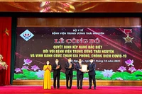 Bệnh viện Trung ương Thái Nguyên nhận quyết định xếp hạng đặc biệt