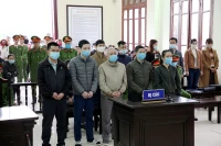 Các bị cáo tại phiên tòa.