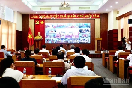 Quang cảnh buổi họp. (Ảnh: VŨ TÂN)