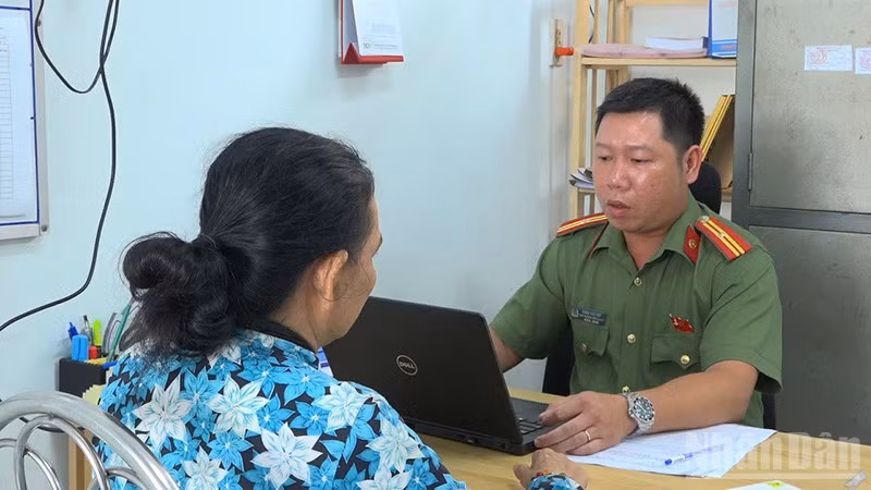 Chị H.T.T.V. tại cơ quan Công an.