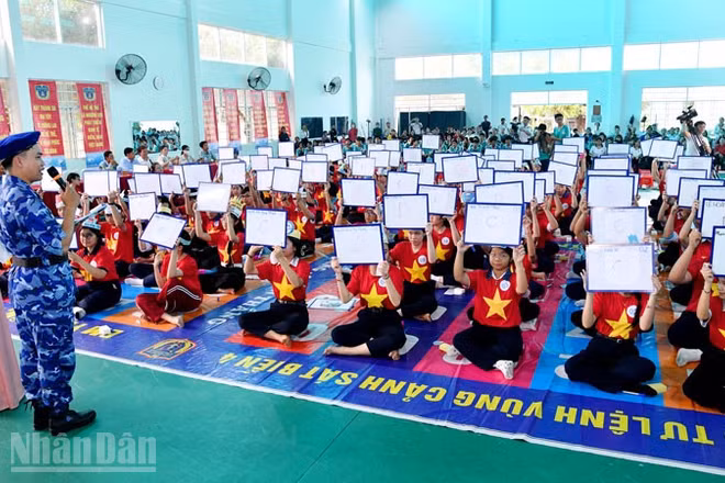 Sôi nổi cuộc thi “Em yêu biển, đảo quê hương” tại phường Rạch Giá.